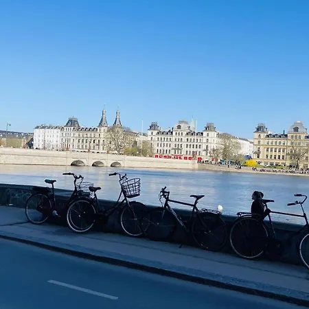 아파트 Apartmentincopenhagen 1691 *