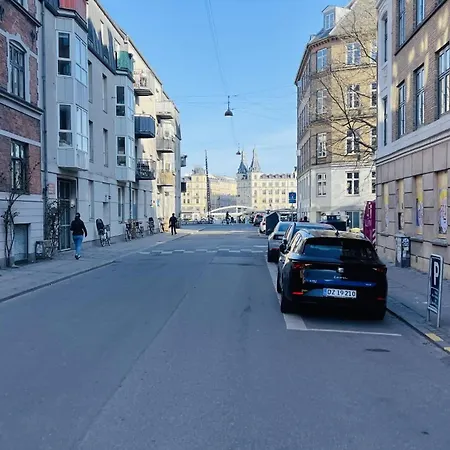 아파트 Apartmentincopenhagen 1691 *